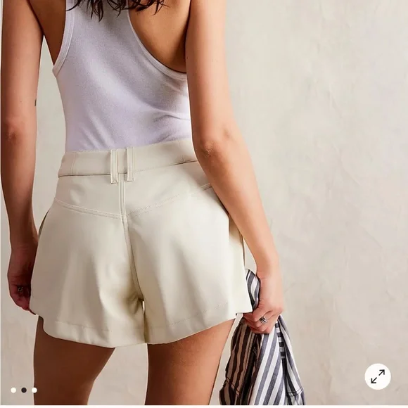 We The Free Free Reign Vegan Shorts leather bone - Picture 4 of 6